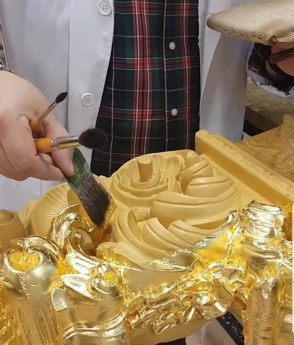 Dorado y pan de oro